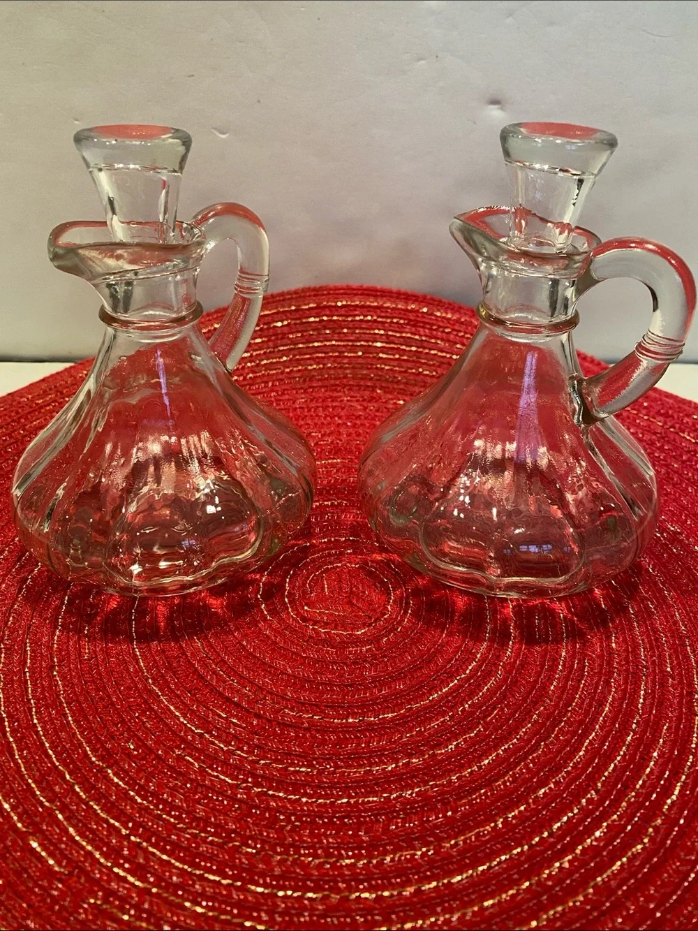 Vintage 1940/1950s Anchor Hocking Pair of Cruets for Oil & Vinegar